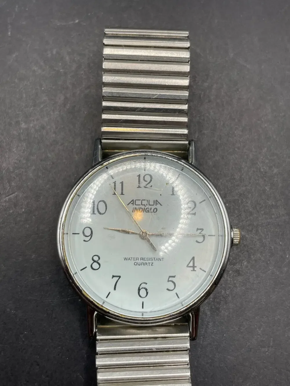 Vintage Acqua Indiglo Easy Reader Quartz Watch Silver Tone Stretch Band 34mm